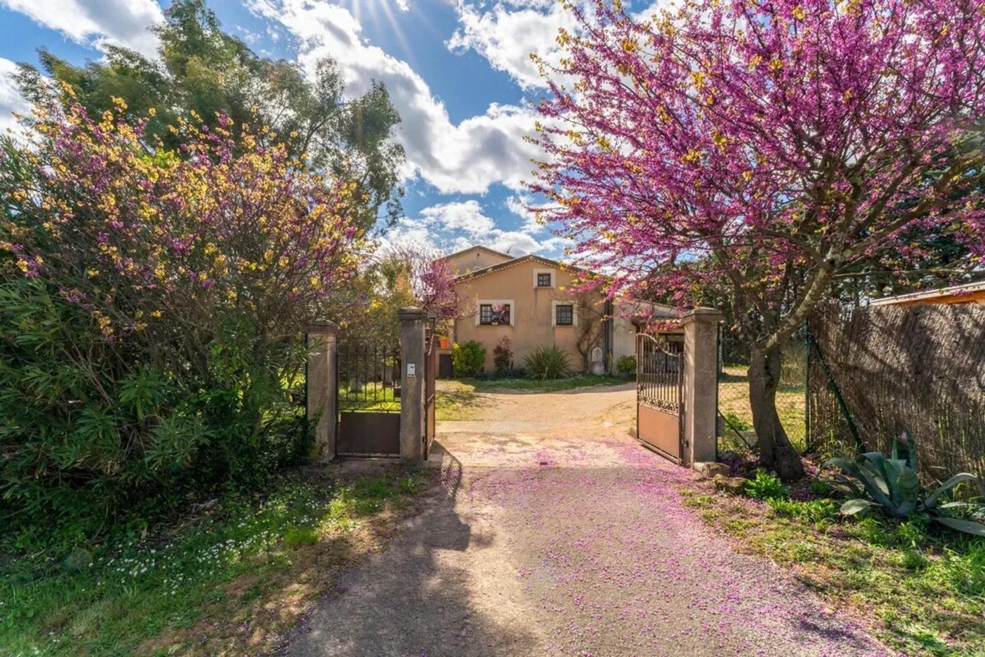 Villa Spacieuse A Vezenobres Avec Piscine Privee Exterior foto