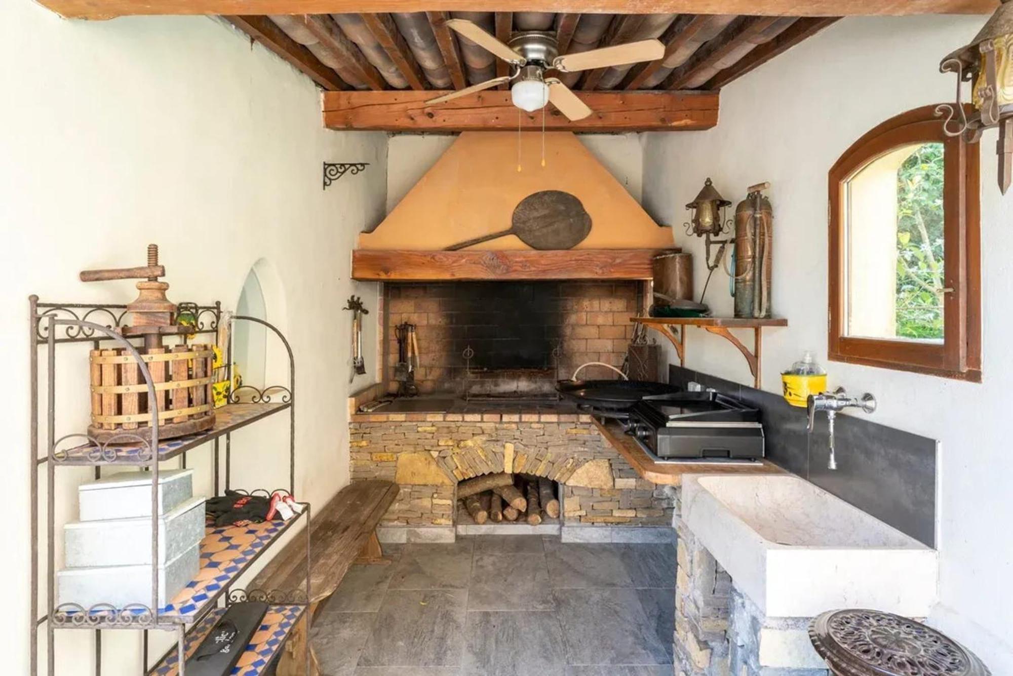 Villa Spacieuse A Vezenobres Avec Piscine Privee Exterior foto